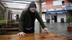 G�mez no pudo estrenar su terraza cubierta, ya que cuando acabaron los trabajos se decret� el cierre de la hosteler�a