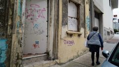 La policia tiene localizadas distintas narcocasas en la zona de O Castrill�n, Os Castros y A Gaiteira. 