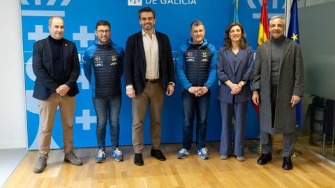 Diego Calvo, &Aacute;ngeles V&aacute;zquez y Roberto Garc&iacute;a, con Xes&uacute;s Ferreiro y Xavier Anido.