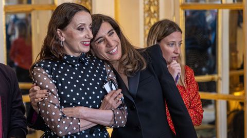 Luz Casal y Blanca Li, al comienzo de la ceremonia