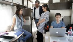 La caravana del proyecto ��Qu� quieres hacer con tu vida?� estuvo ayer en Santiago y hoy ir� a A Coru�a.