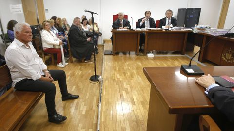 El conductor, sentado en el banquillo de los acusados durante el juicio, el pasado 25 de junio