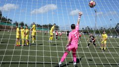 Las im�genes del partido entre el Arousa juvenil y el Deportivo