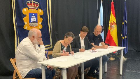 Marcelino Fernández, Rosario Álvarez, Luís Pérez Barral y Vicente Mariño de Bricio