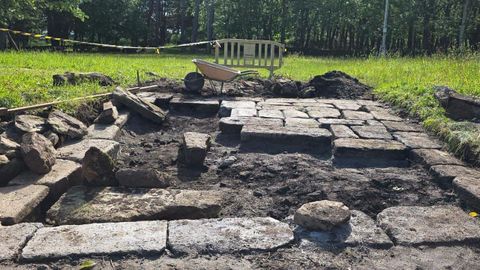 Trabajos acometidos por el Concello de Corcubi�n en la parroquia de Redonda