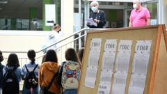 Alumnos de Lal�n en el primer d�a de curso, el pasado septiembre