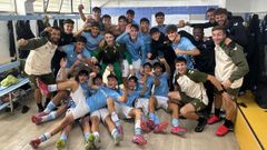 Los futbolistas del Celta Juvenil A, celebrando la primera de sus once victorias en quince jornadas en Divisi�n de Honor.