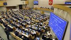 Los diputados rusos aplauden tras la aprobaci�n de la reforma