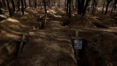 Fosa com�n en Izium, localidad de la regi�n de Jarkov.