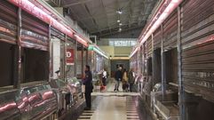 Uno de los pasillos de la nave principal del mercado donde se reubicar� a los pescaderos de la nave de Ucha.