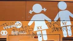La versi�n americana del autob�s de �Hazte O�r�, en Nueva York