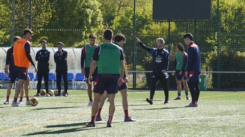 Rub&eacute;n Dom&iacute;nguez, en un entrenamiento del Pontevedra esta semana