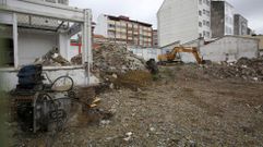 El interior del solar del antiguo Garaje Castelos se encuentra pr�cticamente vac�o, tras haberse realizado el grueso de las demoliciones.