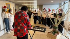 Actuaci�n de la coral Candea en el CHUO.