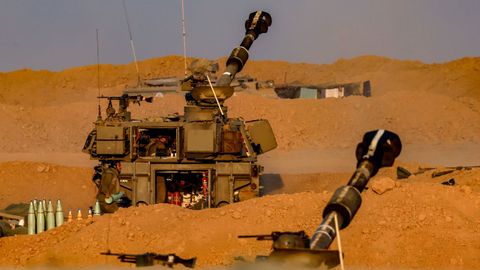 Israel cerca Ciudad de Gaza y ataca posiciones de Ham�s como zonas hospitalarias