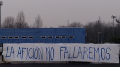 Pancarta de apoyo en El Requex�n
