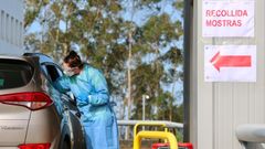 Controles de coronavirus en el Meixoeiro desde el coche