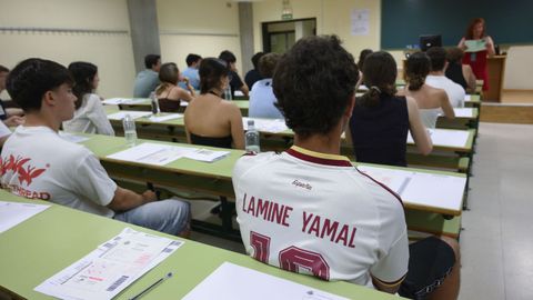 Estudiantes se examinan de la Prueba de Acceso a la Universidad (PAU) 