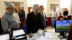 Entrega de las firmas en el registro
