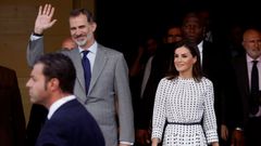 Los reyes de Espaa, Felipe VI y Letizia, a la salida del Museo de Bellas Artes de La Habana