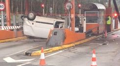 El accidente de tr�fico se produjo en el punto kilom�trico 29, en las cabinas de la AG-55 en B�rtoa.
