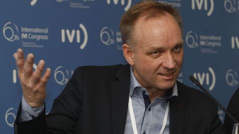 Mats Brnnstrm, del Departamento de Obstetricia y Ginecologa de la Universidad de Gotemburgo, durante la presentacin del VI Congreso Internacional IVI.