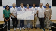 Acto de entrega de la recaudaci�n para Alcer