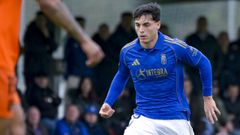 Joaqu�n Delgado, durante el Vetusta-UD S�mano