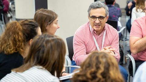Miguel �ngel Sanz impartiendo un seminario