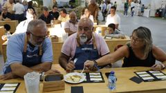 Cata concurso de variedades de pueblos productores de patatas en la feria Alimagro de Xinzo.