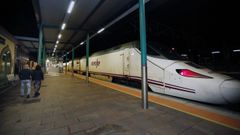 Llegada del tren Alvia con destino Madrid a Vilagarc�a
