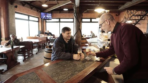 El restaurante vicedense cuenta con unas amplias instalaciones para tomar algo o comer. 