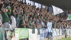 M�s de un millar de aficionados del Racing ti�eron de verde el estadio del Talavera.