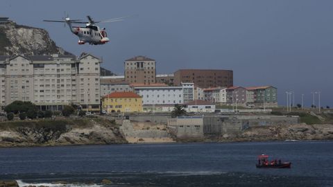 SIMULACRO EN LA PLAYA DE RIAZOR Y ORZAN