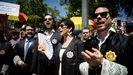 Varios manifestantes, este sbado durante la protesta de jueces y fiscales frente al Tribunal Supremo, en Madrid.