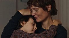 Vicky Krieps, como Clemence en �Love me tender�