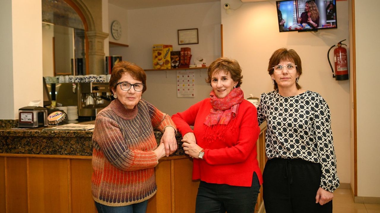 Las hermanas Porto Carballo logran el Premio ao Labor das Mulleres da Estrada