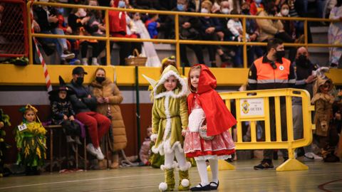 Concurso de disfraces en el carnaval de Outes.
