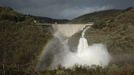 Los embalses de la Ribeira Sacra siguen llenos a pesar de que sueltan agua sin parar
