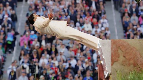 Bad Bunny transform� el escenario de la Super Bowl en una colorida oda a Latinoam�rica