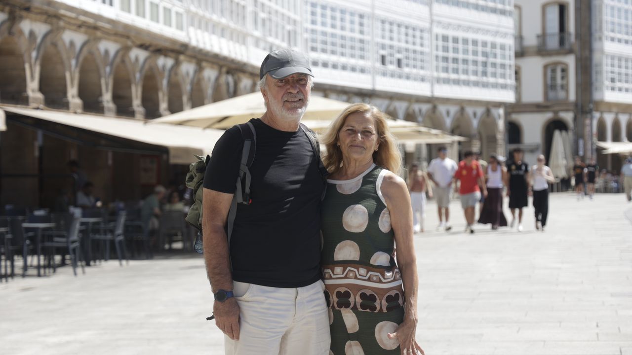 Oleaje de turismo internacional en A Coruña: los cruceros, la gastronomía y el clima aumentan el atractivo de la ciudad como refugio estival