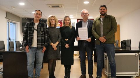 Los grupos municipales de Mi�o firmaron una declaraci�n institucional pidiendo un instituto