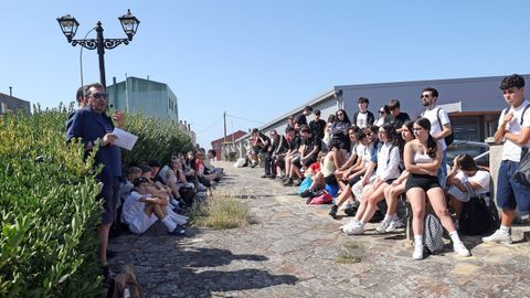 Los alumnos del IES A Cachada participaron en el proyecto internacional Paseo de Jane analizando el urbanismo de O Cabo da Cruz