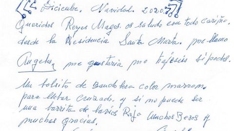 Angelines pide �un bolsito de bandolera color marr�n... y si no puede ser, una barrita de labios roja�