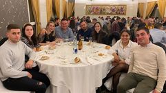 El pasado mes de marzo, el sal�n de bodas Los Robles recuper� su celebraci�n m�s tradicional, la fiesta de los novios, que hab�a quedado suspendida durante tres a�os por el covid. A la cita asistieron los novios que celebraron su enlace en el sal�n entre los a�os 2020 y 2022.