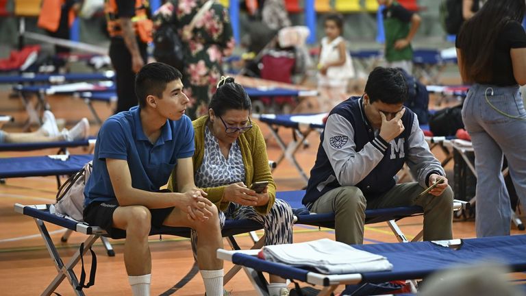 El pabell&oacute;n de Espartales de Alcal&aacute; de Henares acoge a 53 personas evacuadas