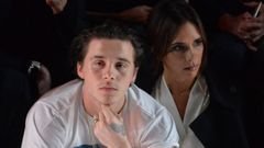 Brooklyn Beckham y su madre, Victoria,