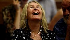 June Steenkamp reacciona tras or la sentencia. 