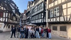 Os estudantes de Monforte, no casco antiguo da cidade de Colmar