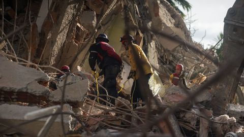 Edificio afectado por el doble terremoto en la zona de Altamira, en Caracas